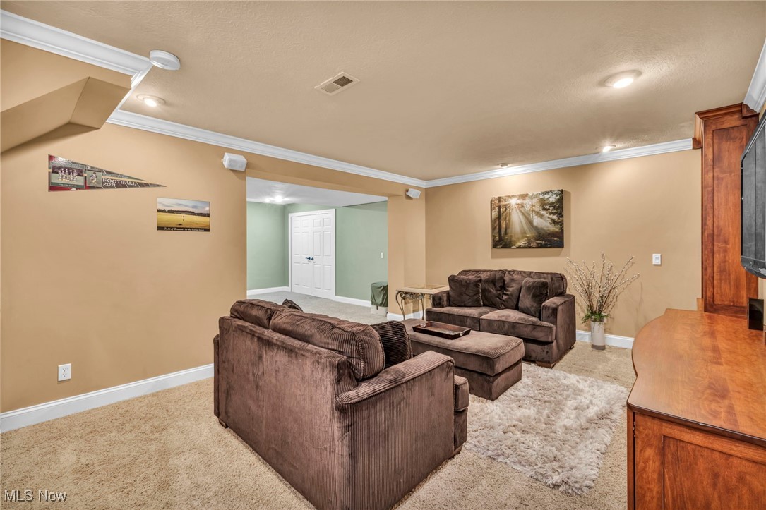 18411 Martins Lane, Strongsville, Ohio image 35