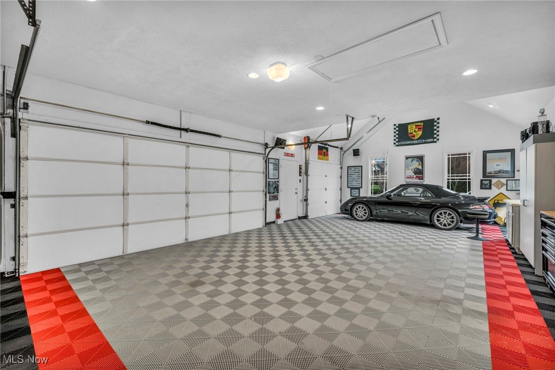 18411 Martins Lane, Strongsville, Ohio image 39