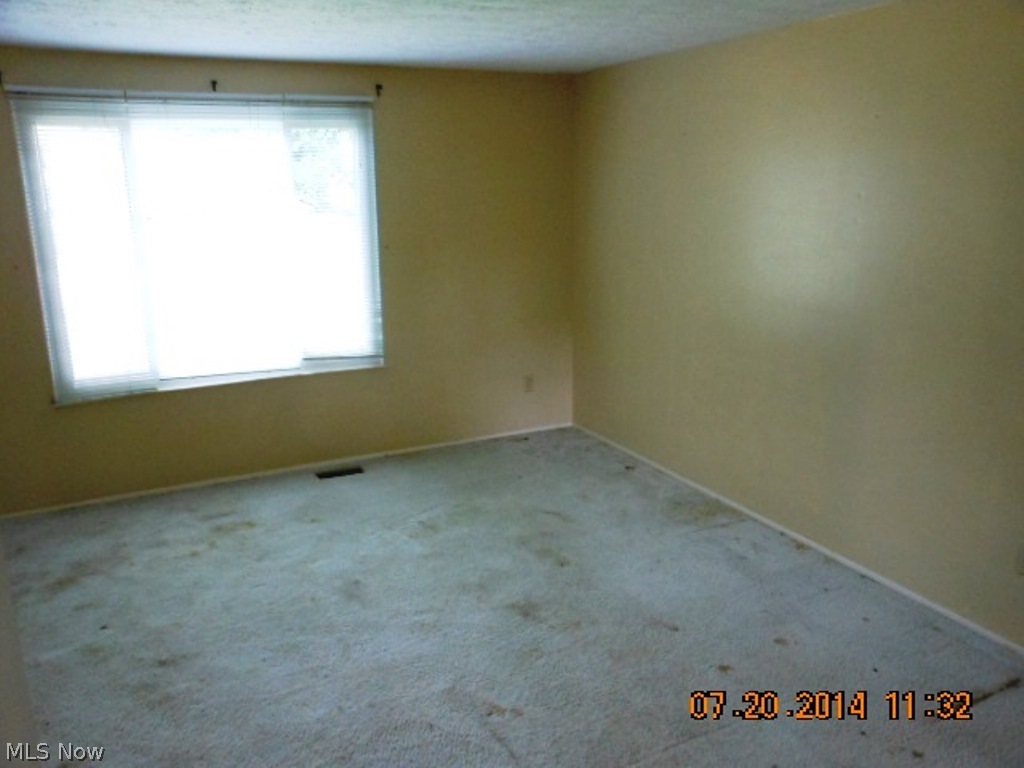 Creekside Vill - Residential