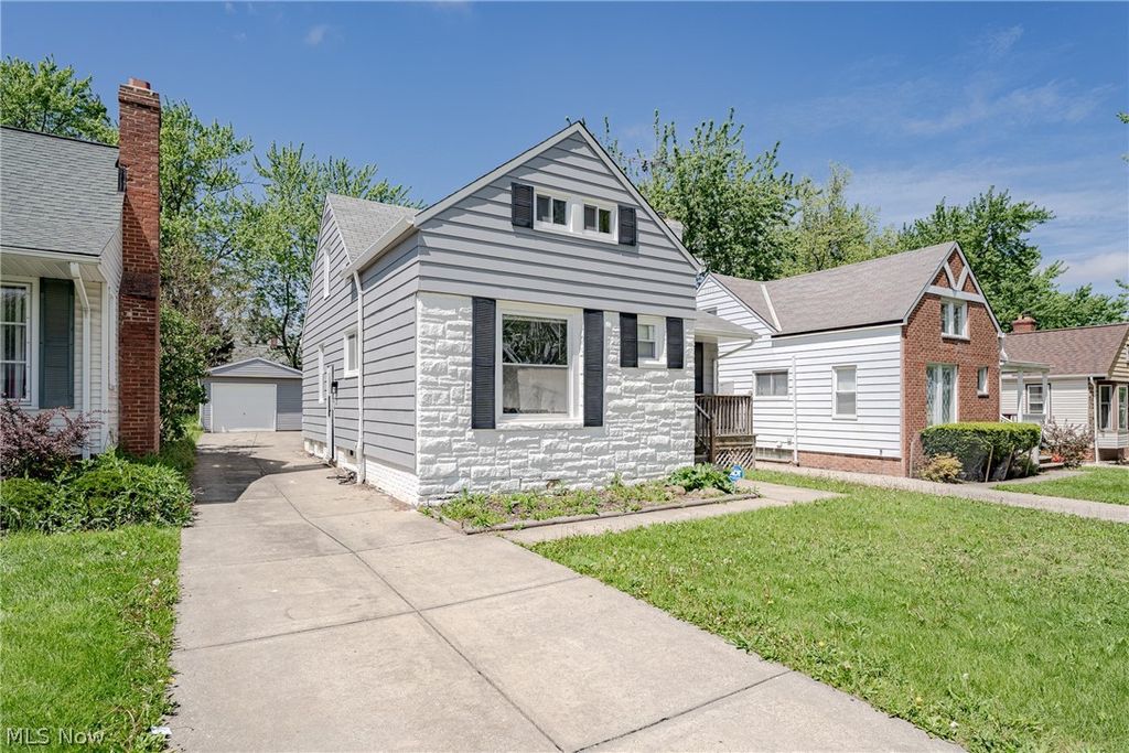Photo of 5264 E 117th Street, Garfield Heights, OH 44125 (MLS # 5208016)