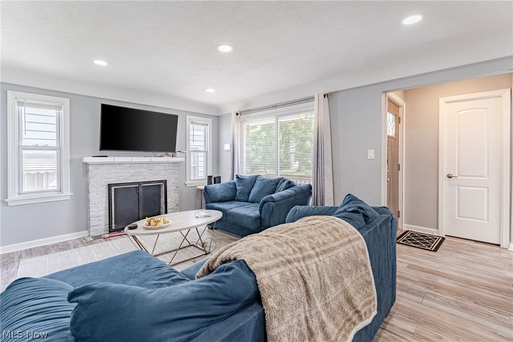 Photo of 5264 E 117th Street, Garfield Heights, OH 44125 (MLS # 5208016)