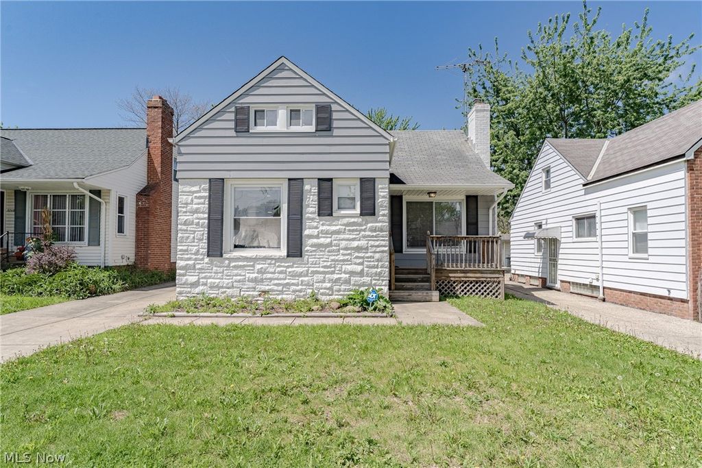 Photo of 5264 E 117th Street, Garfield Heights, OH 44125 (MLS # 5208016)