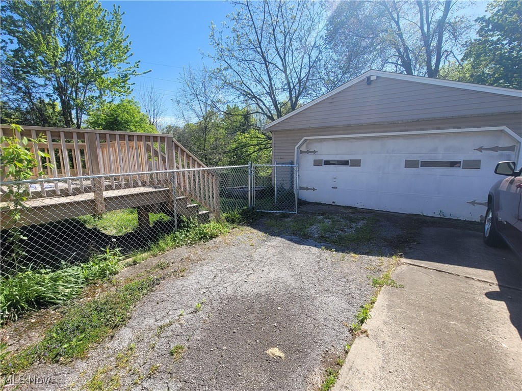 9788 East River Road, Elyria, Ohio image 39