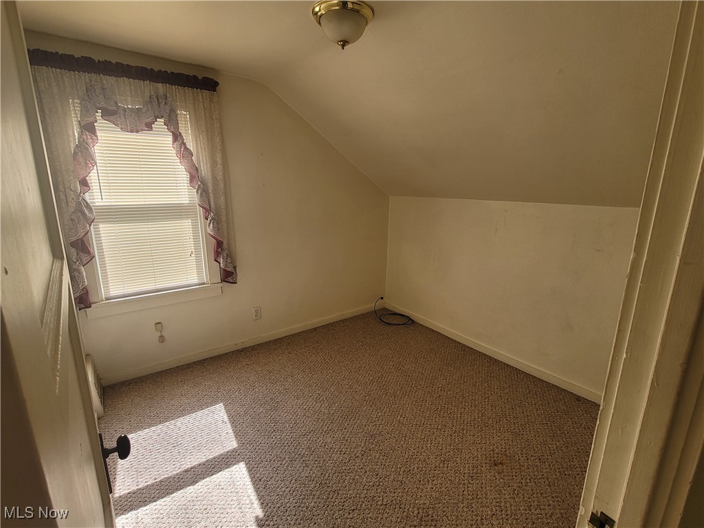 9788 East River Road, Elyria, Ohio image 18