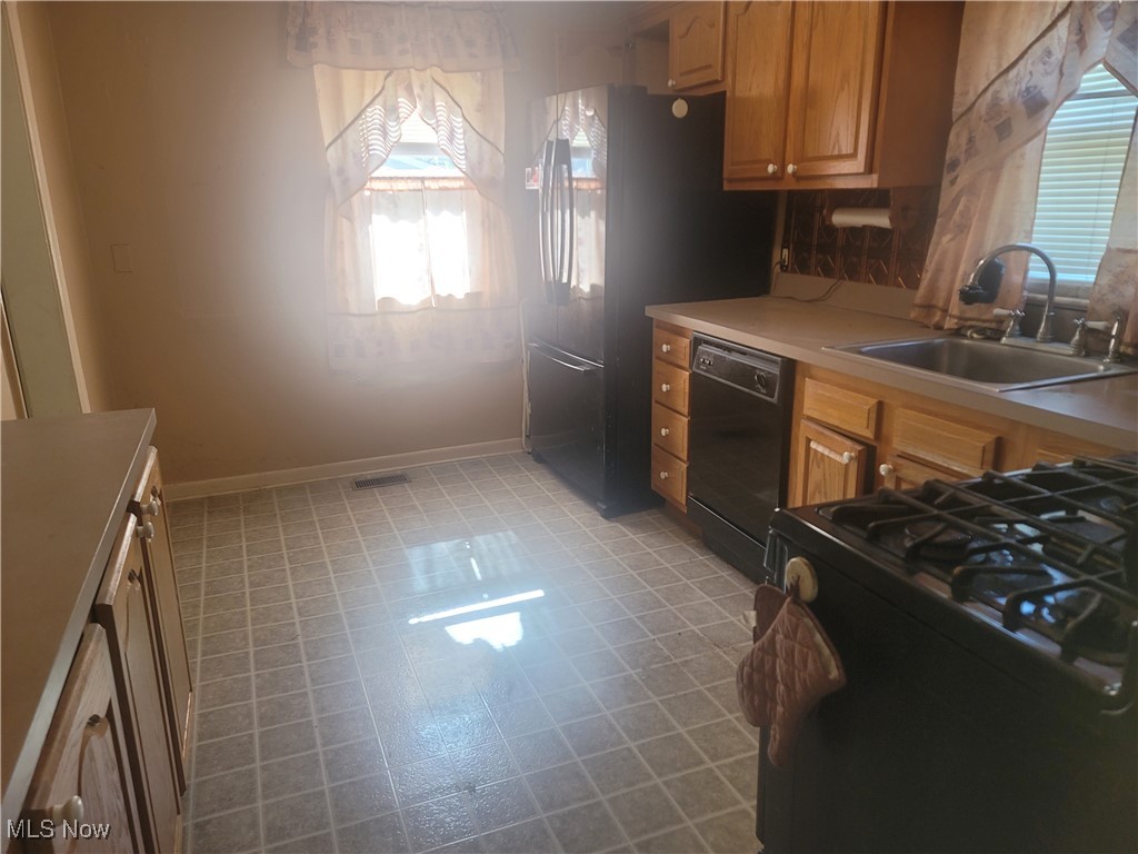9788 East River Road, Elyria, Ohio image 8