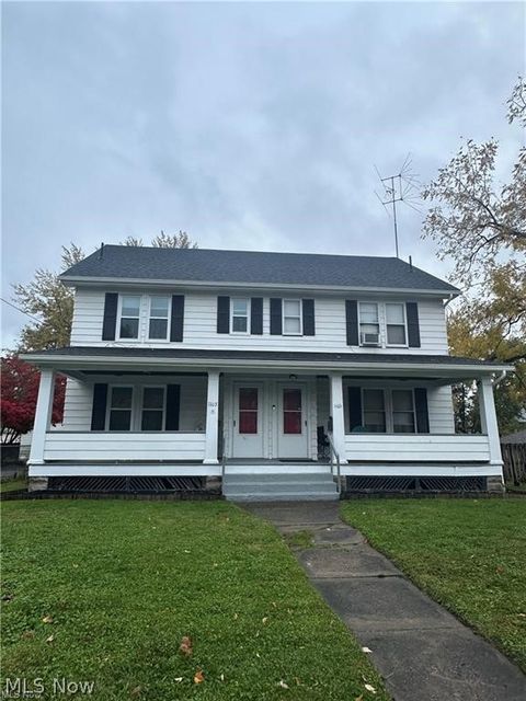 Photo of 1101 Estelle Court, Niles, OH 44446 (MLS # 5186480)