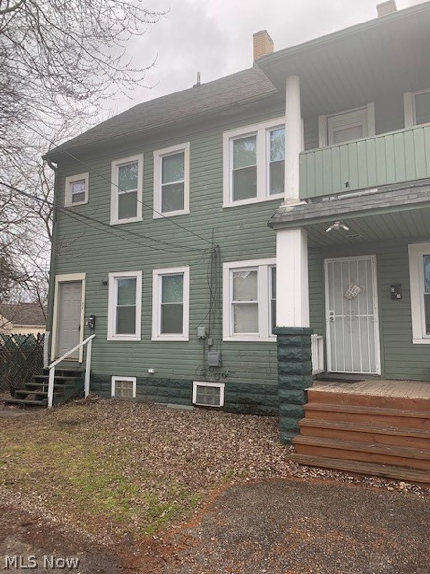 Spacious 2 bedroom unit with living, large kitchen, and private porch. Tenant also has access to the attic for storage. One pet allowed with $250 pet deposit and $25/month.