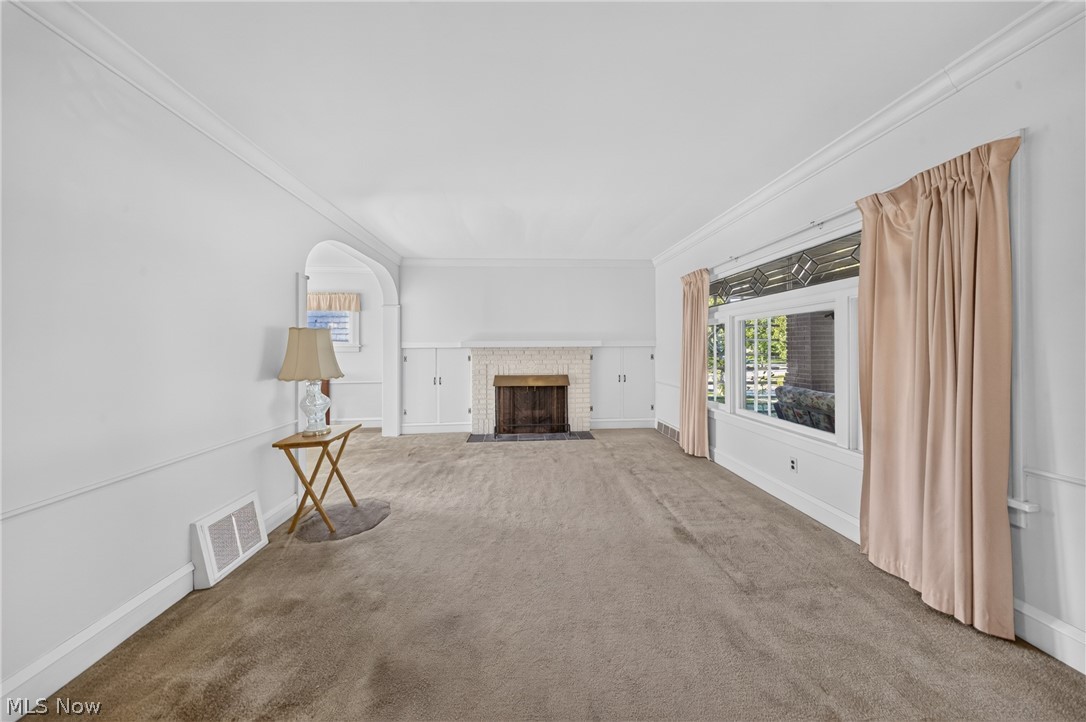 3588 W 155th Street