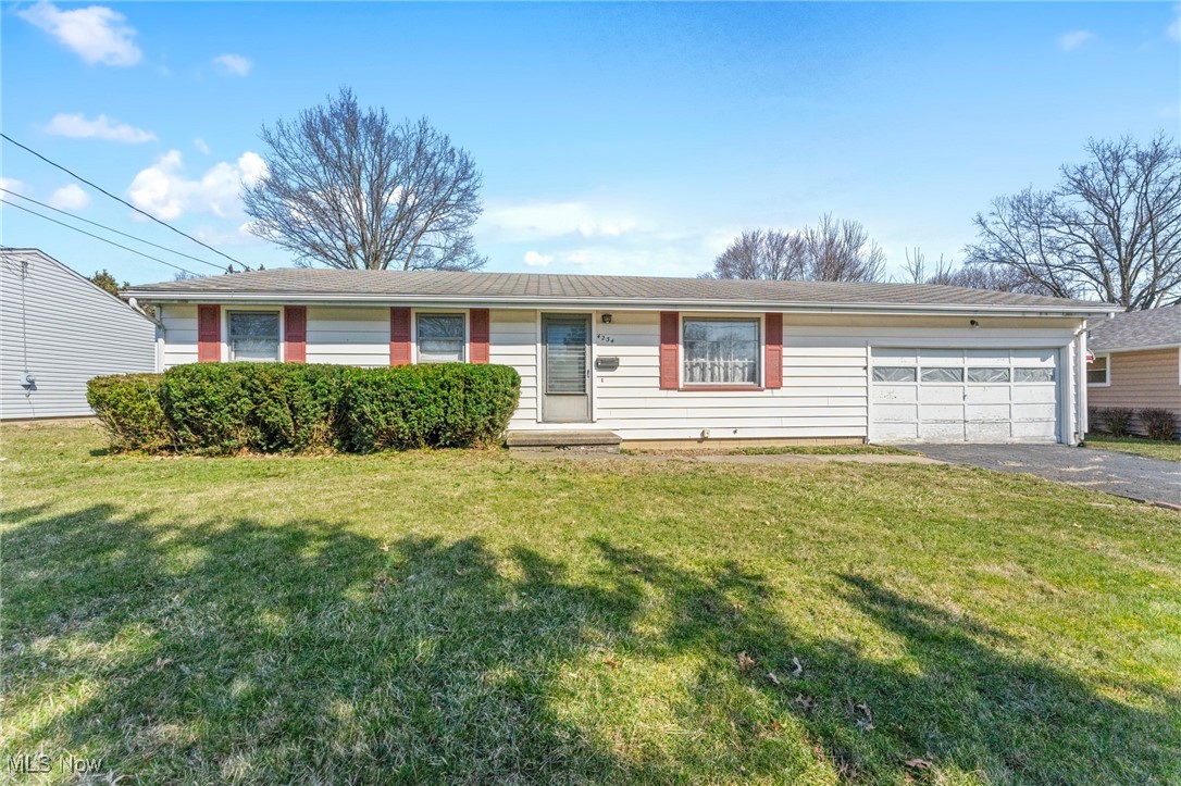 4234 Patricia Avenue, Austintown, Ohio image 1