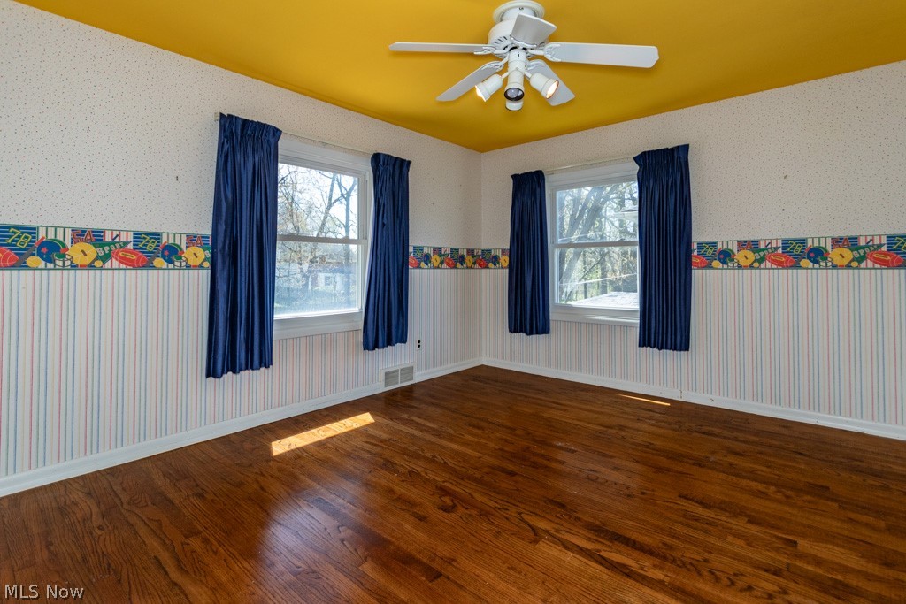 Van Deboo-Hager Cos Cedar Gre - Residential