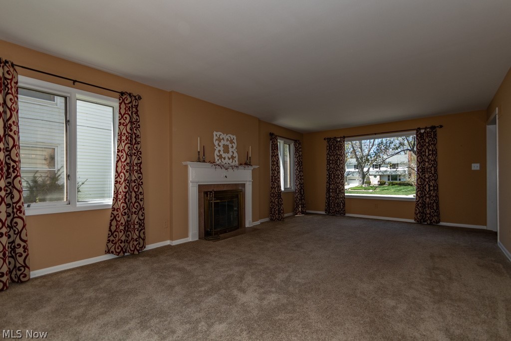 Van Deboo-Hager Cos Cedar Gre - Residential