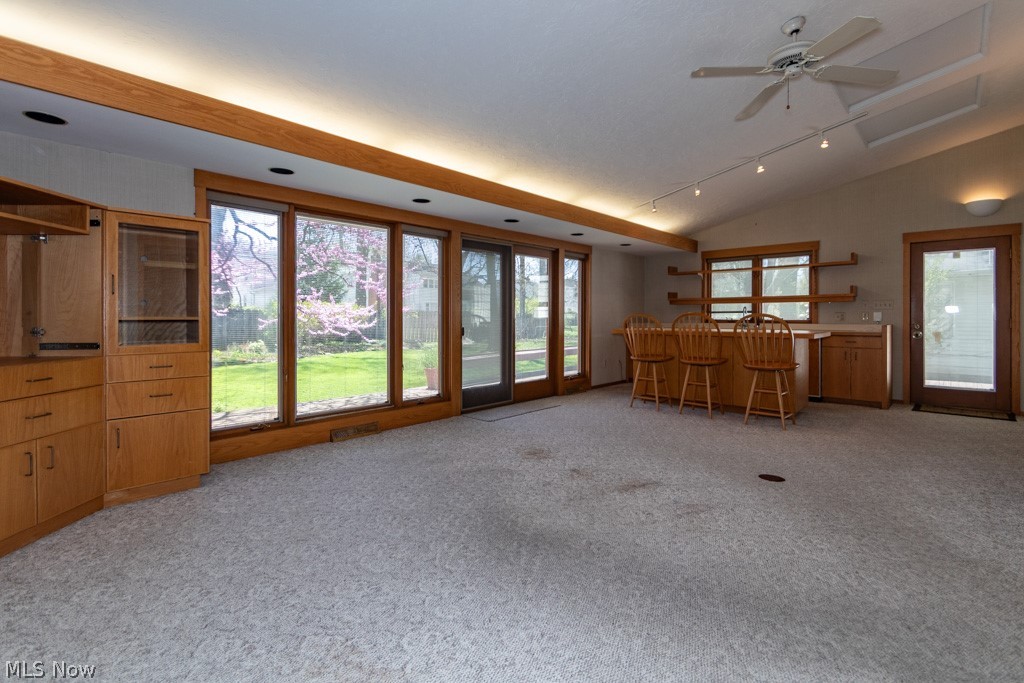 Van Deboo-Hager Cos Cedar Gre - Residential