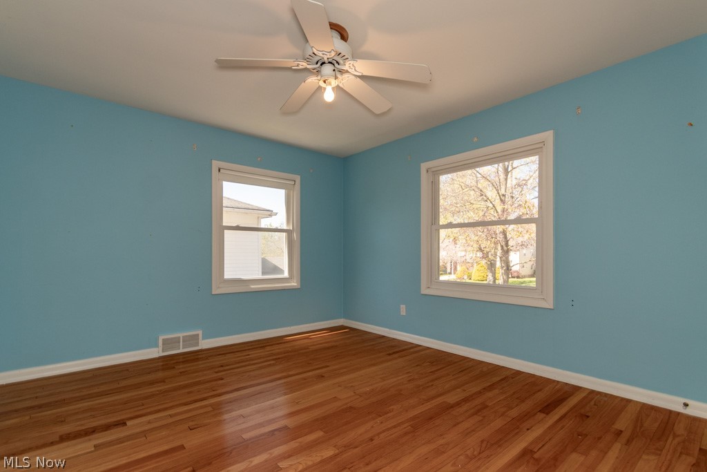 Van Deboo-Hager Cos Cedar Gre - Residential