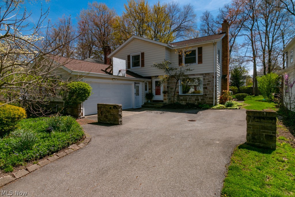 Van Deboo-Hager Cos Cedar Gre - Residential