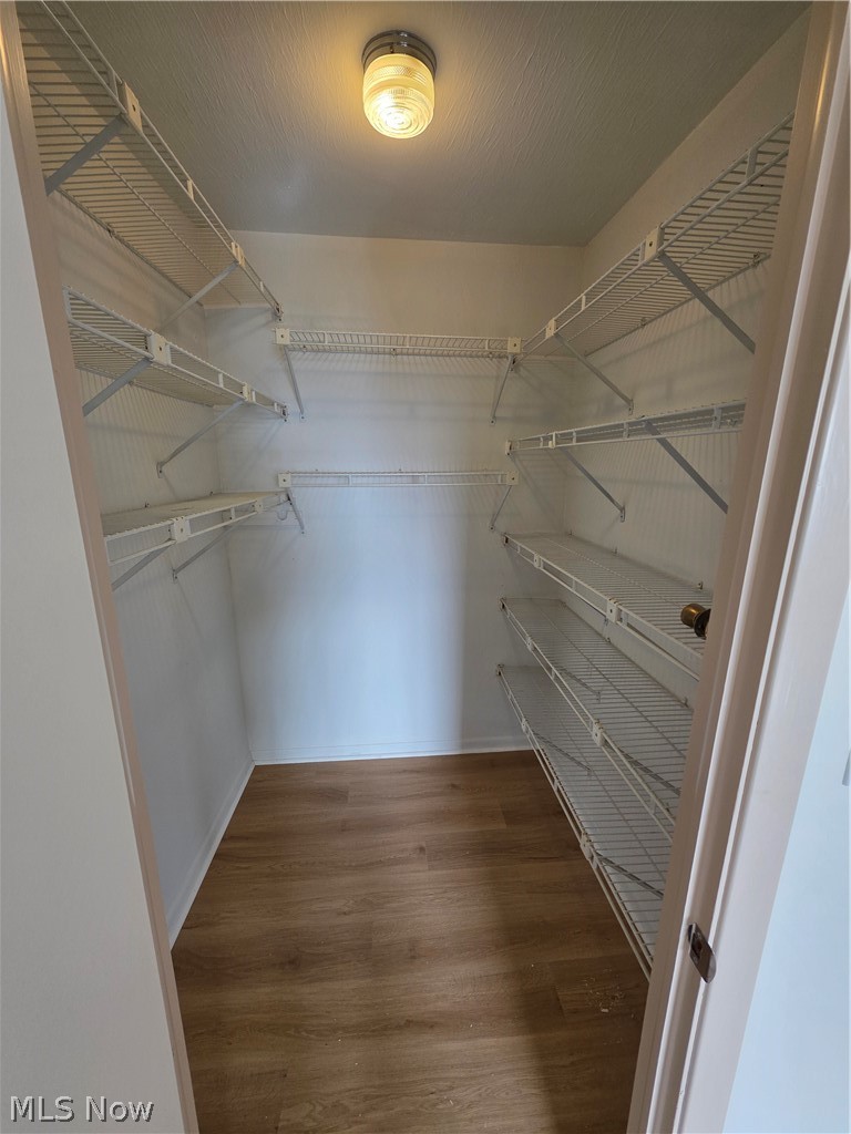 Acacia/Green Condo - Residential