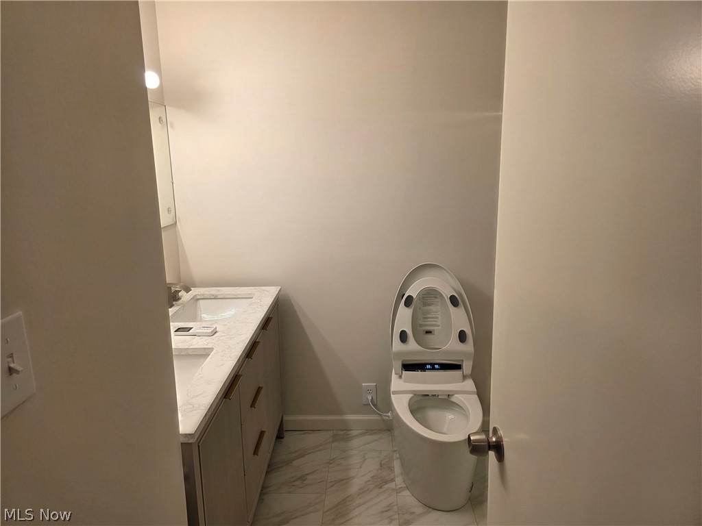 Acacia/Green Condo - Residential