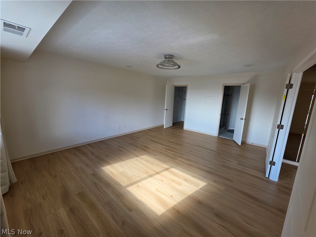 Acacia/Green Condo - Residential