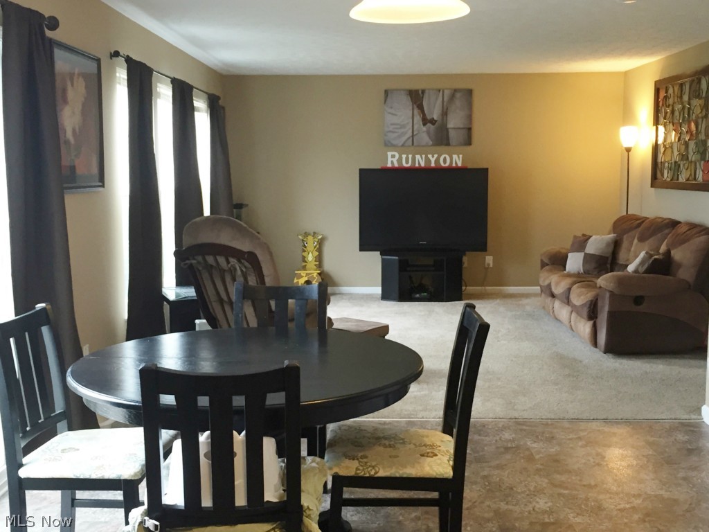 Meadow Lakes 08 - Residential