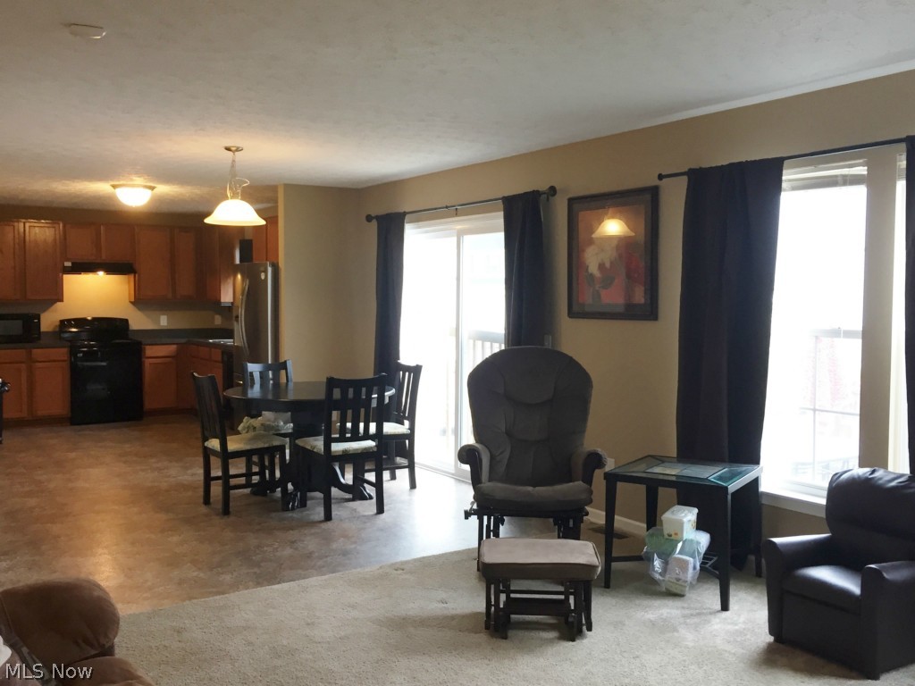 Meadow Lakes 08 - Residential