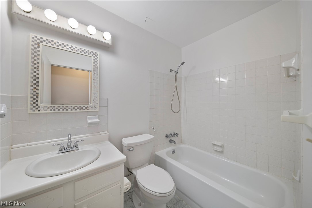 Stevens Blvd Estate Sub - Residential