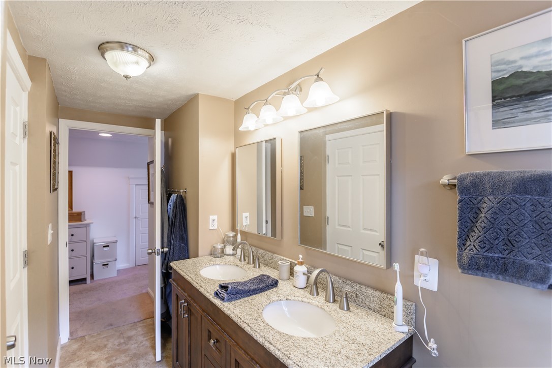 Waterbury Heights 02 - Residential