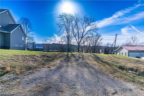 Vacant Land For Sale - Briscoe Road<br/> Parkersburg, WV 26105