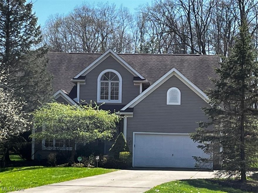 Custom built Contemporary nestled at the end of a cul de sac with almost an acre of land.  You will love the privacy and open sunny floor plan as you step into the foyer. A stunning floor to ceiling woodburning fireplace is the focal point of the Great room w/vaulted ceiling and open to the dining room. The spacious kitchen w/newer stainless steel sink, faucet, upgraded stainless appliances and granite counters that wrap around the room.  











Great preparation space w/ample cabinets includes a desk and pantry. A breakfast bar and dinette is surrounded by windows overlooks the 9' refurbished deck. 1st flr Master Bedroom w/vaulted ceiling and walk in closet opens to the remodeled bath w/newer counter, double sinks, soaking tub, double step in shower w/newer shower head, high commode, lighting and ceramic tile flooring. The office is at the front of the house. Steps away is a full bath w/newer vanity, sink, faucets, counter top, lighting and ceramic tile flooring. Upst