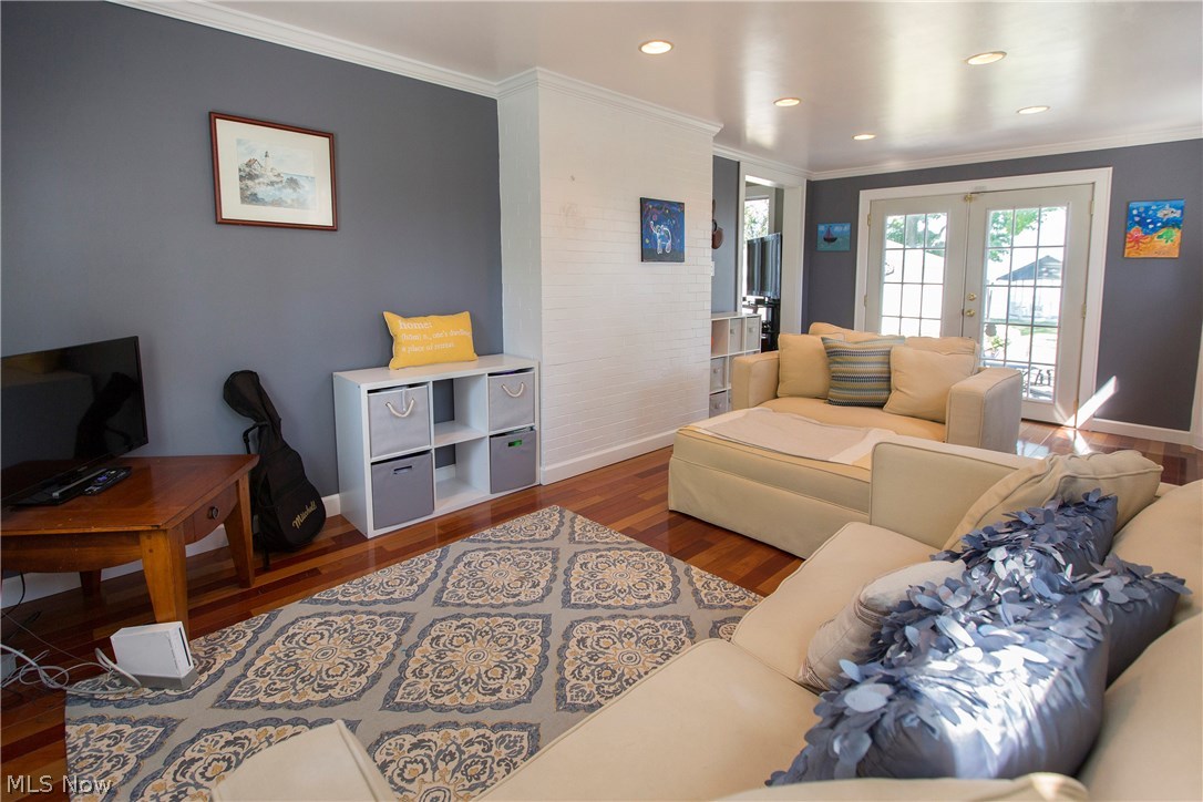 Lake Front - Residential