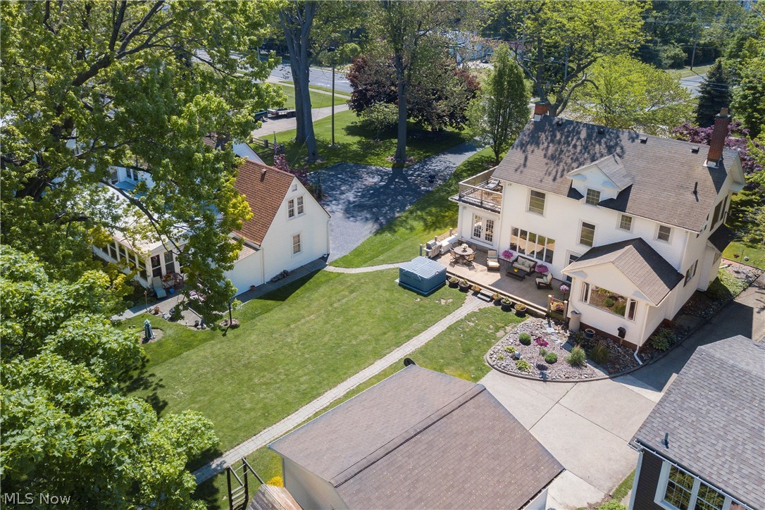 Lake Front - Residential