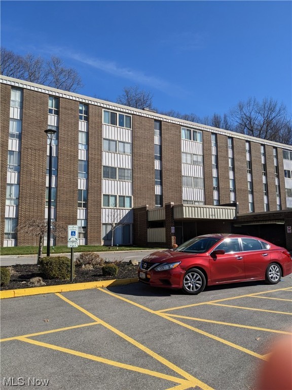 Silver Lake Towers Condo - Residential