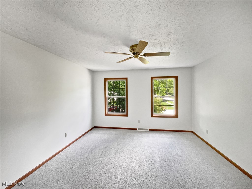 33531 Dickens Circle