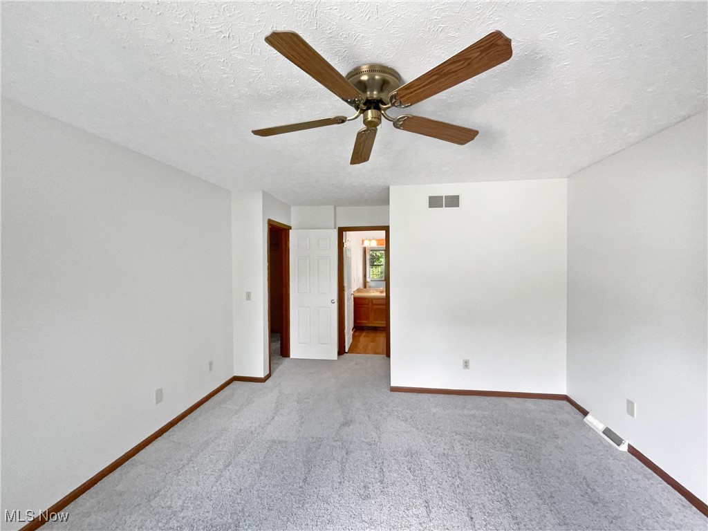 33531 Dickens Circle, North Ridgeville, Ohio image 18