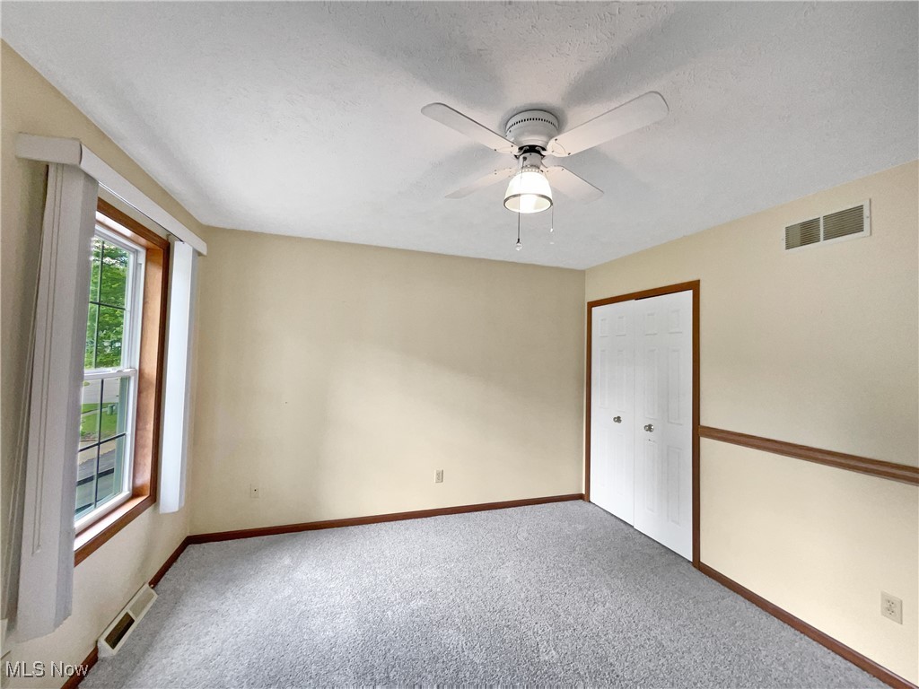 33531 Dickens Circle, North Ridgeville, Ohio image 17