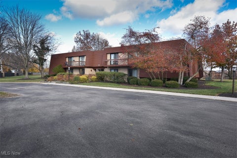 Photo for 1985 Wooster Road H