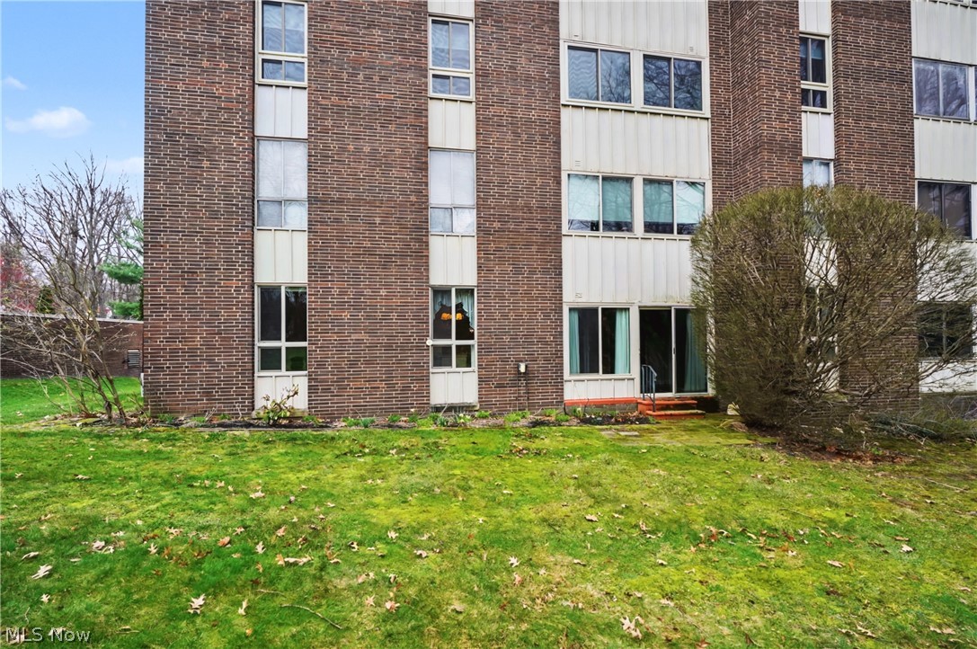 Silver Lake Towers Condo - Residential