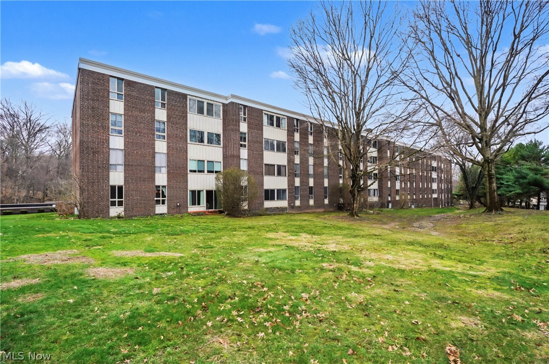 Silver Lake Towers Condo - Residential