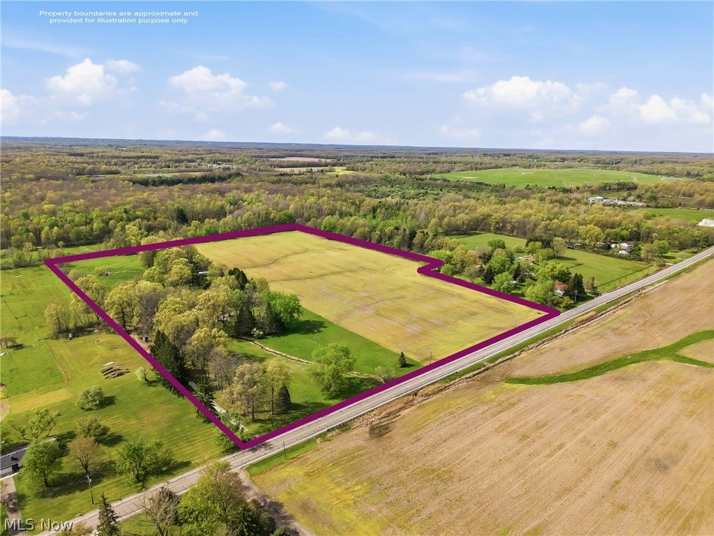 Photo of 8412 State Route 224, Deerfield, OH 44411 (MLS # 5204673)