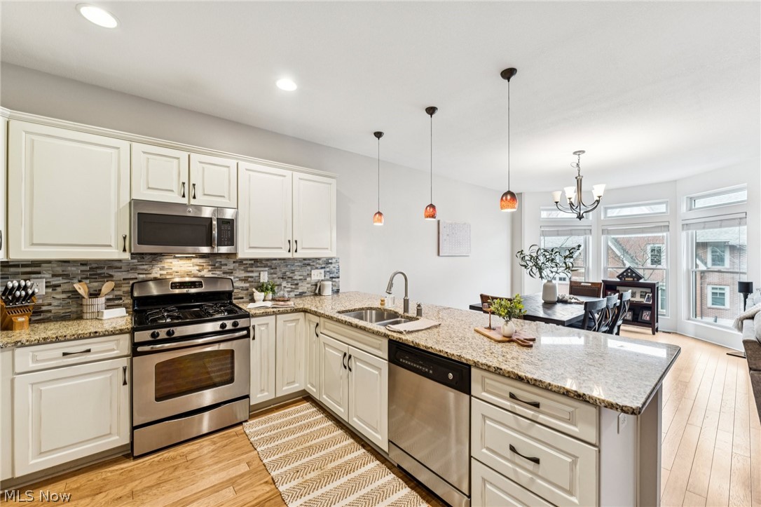 Crocker Pk Condo Ph 14 - Residential