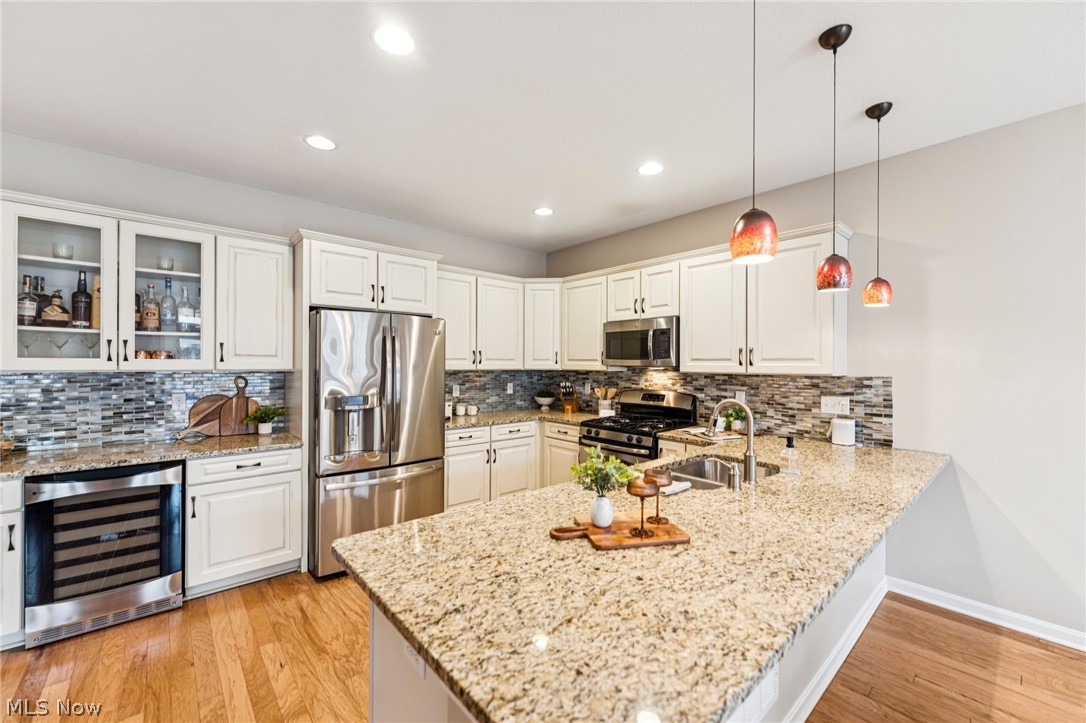 Crocker Pk Condo Ph 14 - Residential