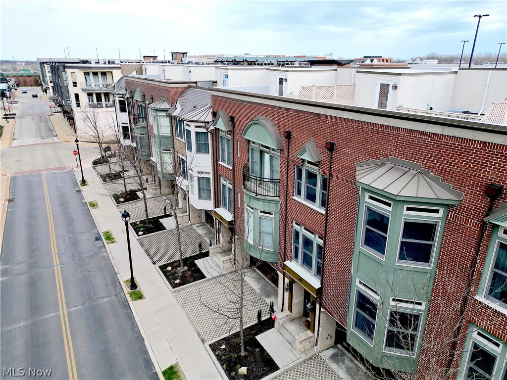 Crocker Pk Condo Ph 14 - Residential