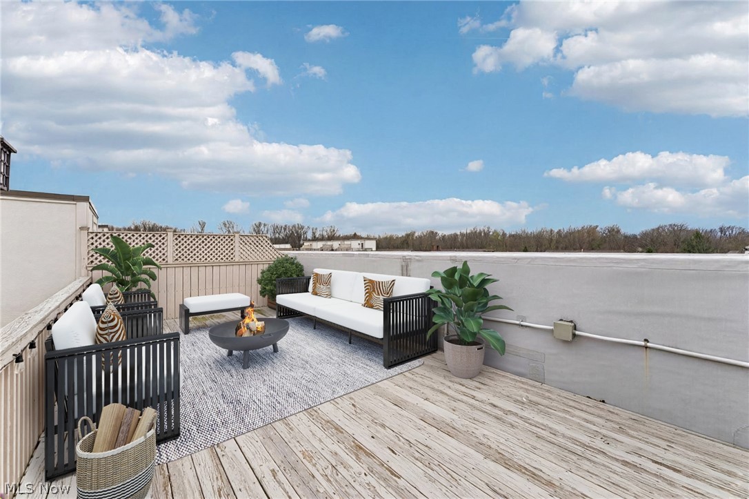 Crocker Pk Condo Ph 14 - Residential