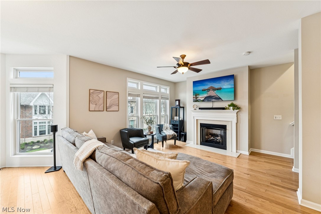 Crocker Pk Condo Ph 14 - Residential