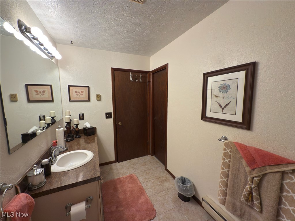 2736 Rita Drive, Lorain, Ohio image 14