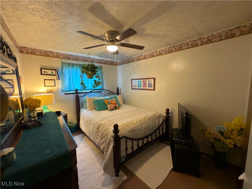 2736 Rita Drive, Lorain, Ohio image 10