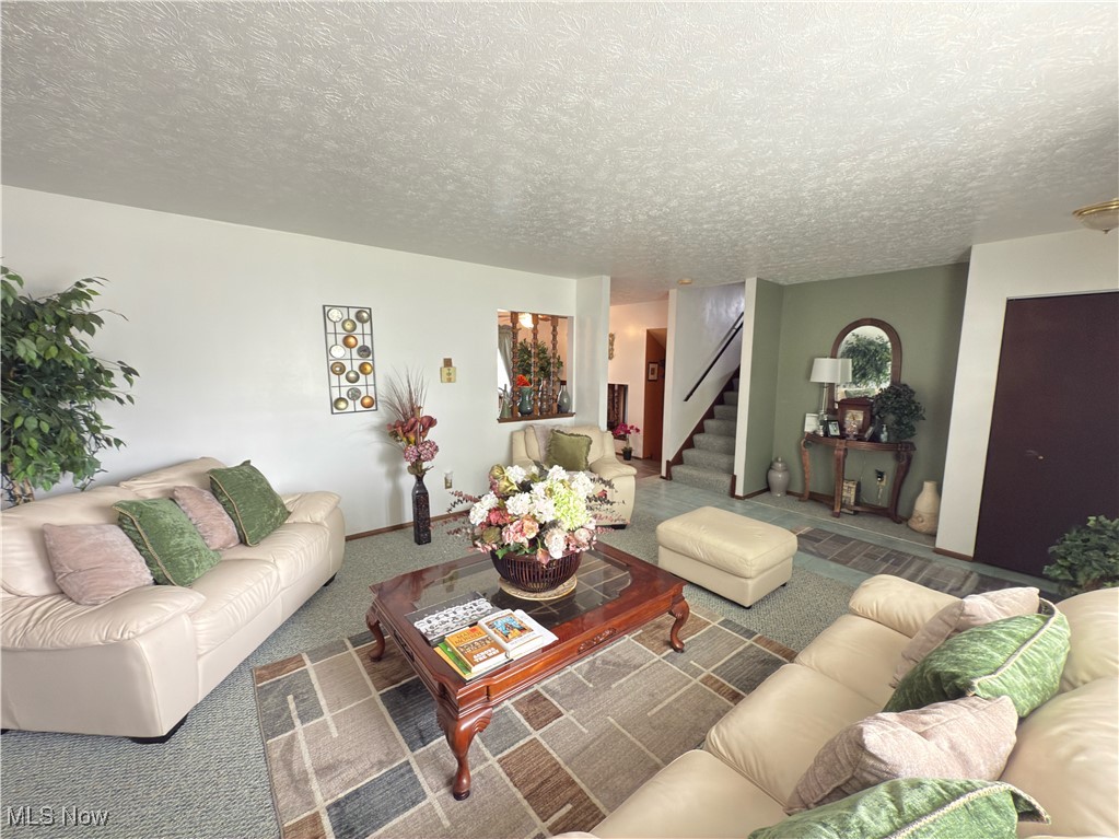 2736 Rita Drive, Lorain, Ohio image 5