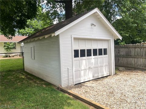 Tiny photo for 621 Arcadia Avenue, Cuyahoga Falls, OH 44221 (MLS # 5220986)
