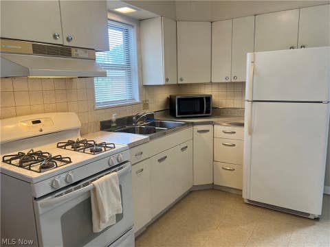 Tiny photo for 621 Arcadia Avenue, Cuyahoga Falls, OH 44221 (MLS # 5220986)