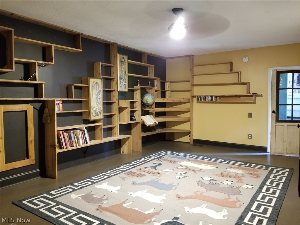 Ravenna Bldg Co - Residential Lease