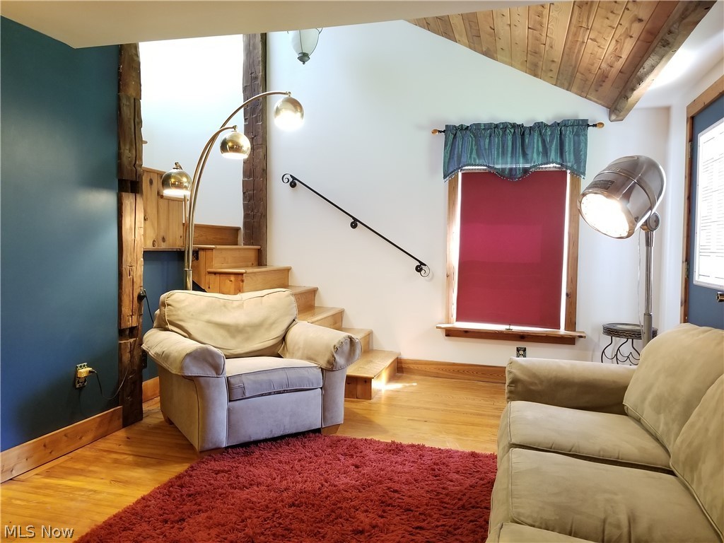 Ravenna Bldg Co - Residential Lease