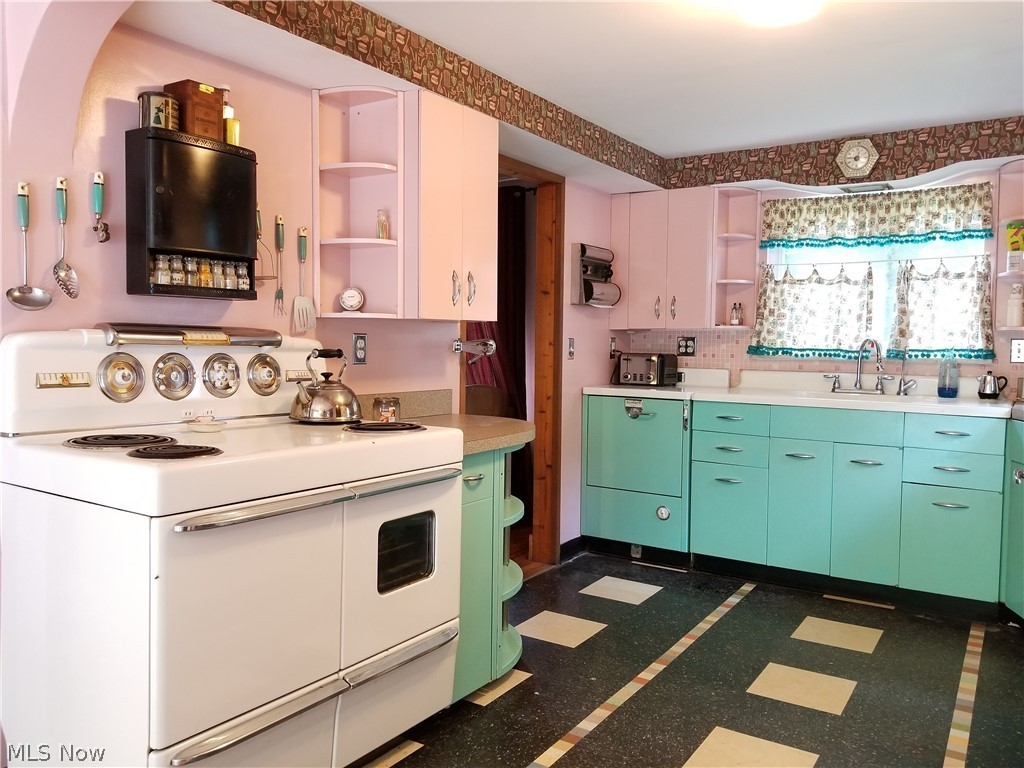 Ravenna Bldg Co - Residential Lease